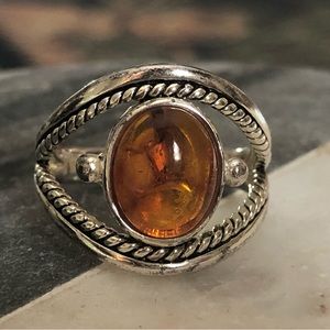 Vintage style Amber Color ring Sterling Silver Size 6